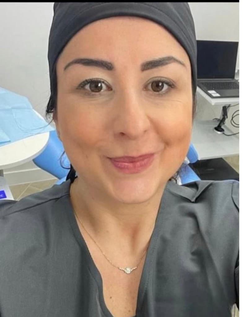 Dr Esther Malka, chirurgien-dentiste en orthodontie exclusive